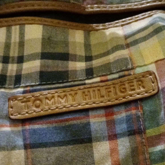 Tommy Hilfiger tote - Picture 2 of 6